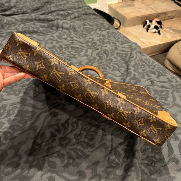 Authentic Louis Vuitton Business Bag - Picture 4 of 7